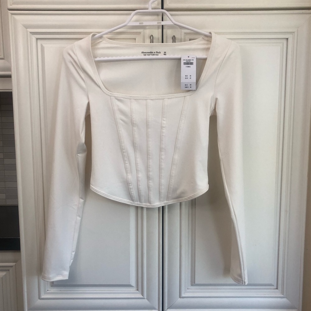 NWT Abercrombie & Fitch l/s women’s top